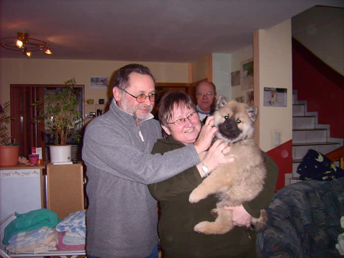 Dexter m. seiner Familie m. 9 Wochen